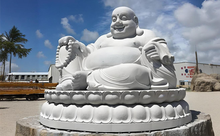 從頑石到法相:優(yōu)藝雕塑的佛像誕生記